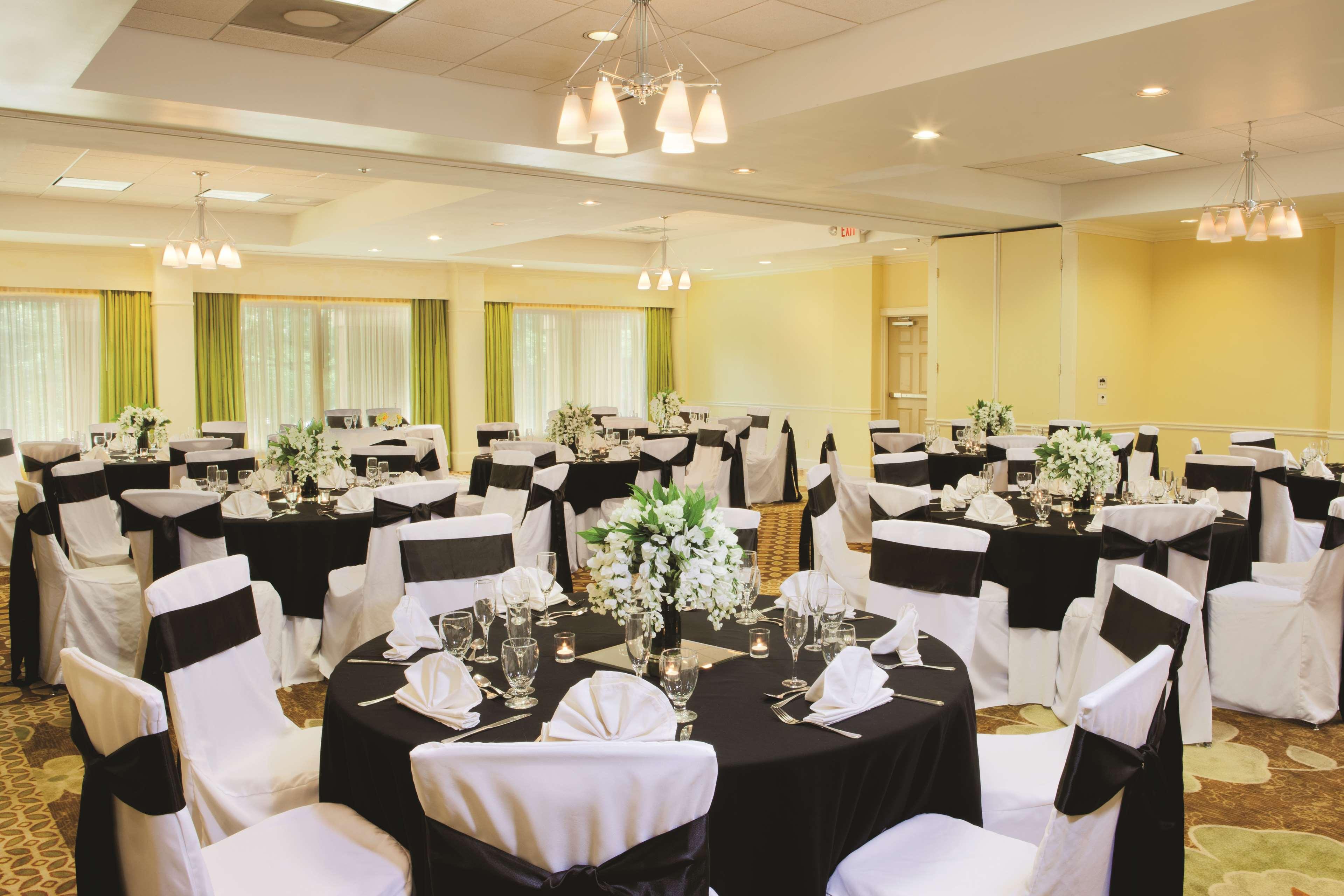 Doubletree Suites By Hilton At The Battery Atlanta Smyrna Exteriér fotografie