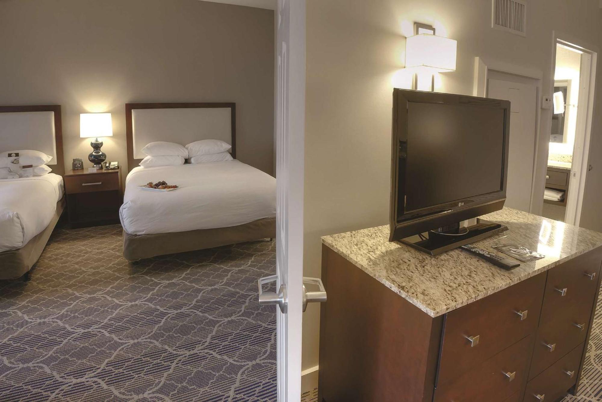 Doubletree Suites By Hilton At The Battery Atlanta Smyrna Exteriér fotografie