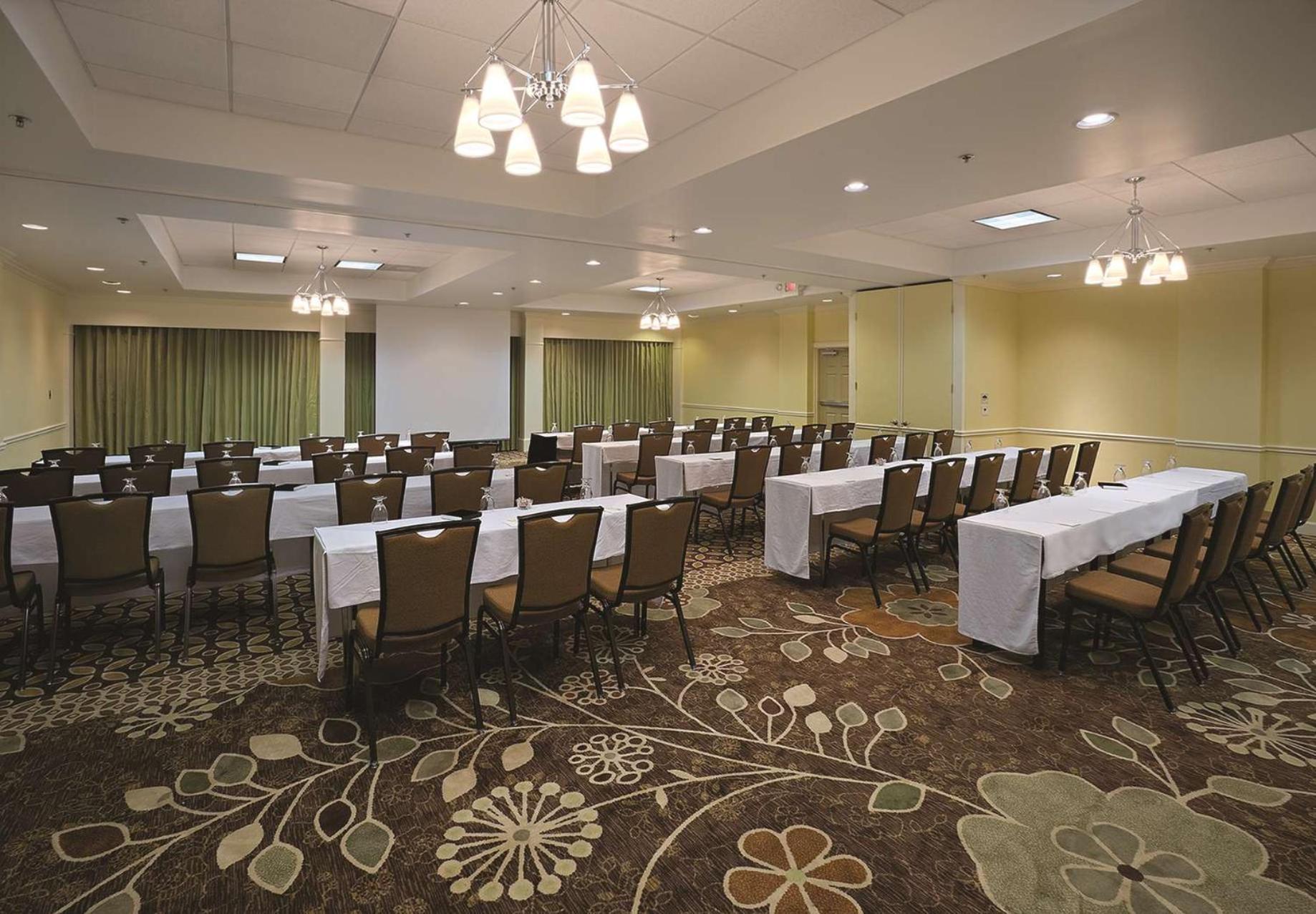 Doubletree Suites By Hilton At The Battery Atlanta Smyrna Exteriér fotografie