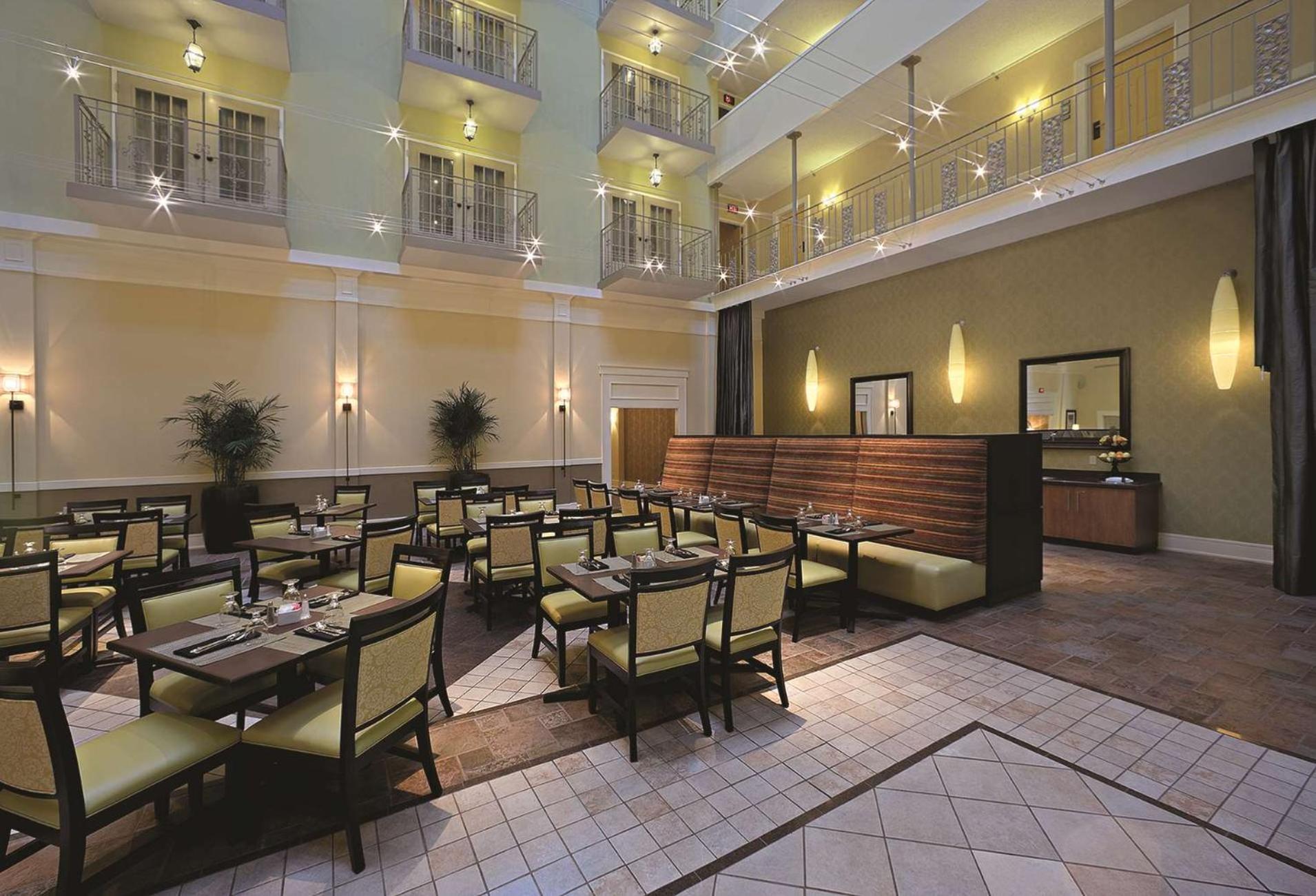 Doubletree Suites By Hilton At The Battery Atlanta Smyrna Exteriér fotografie