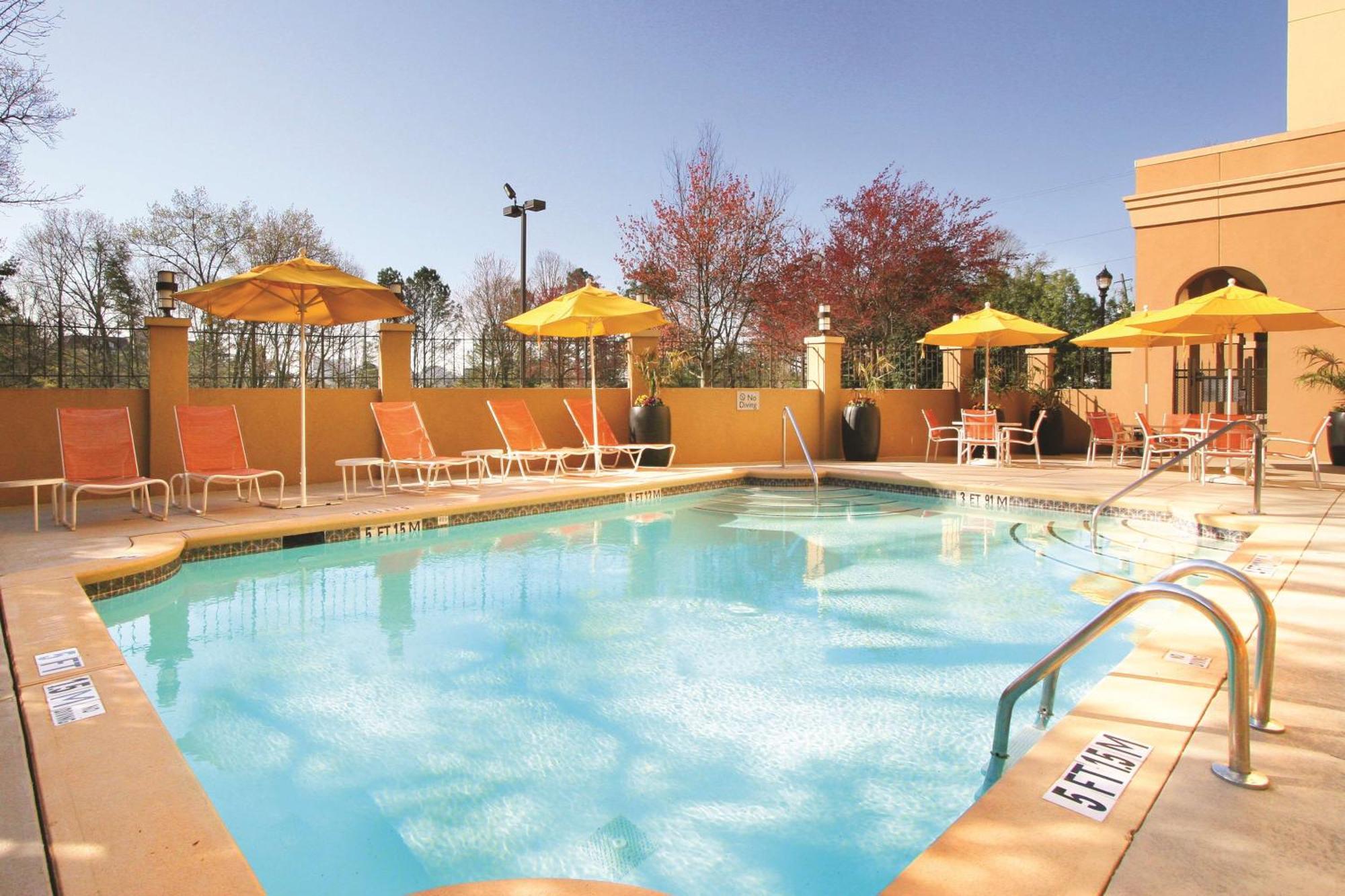 Doubletree Suites By Hilton At The Battery Atlanta Smyrna Exteriér fotografie